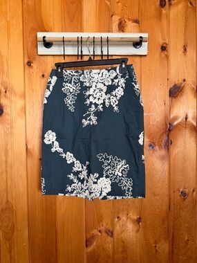 Classic Floral Pencil Skirt - Navy & White